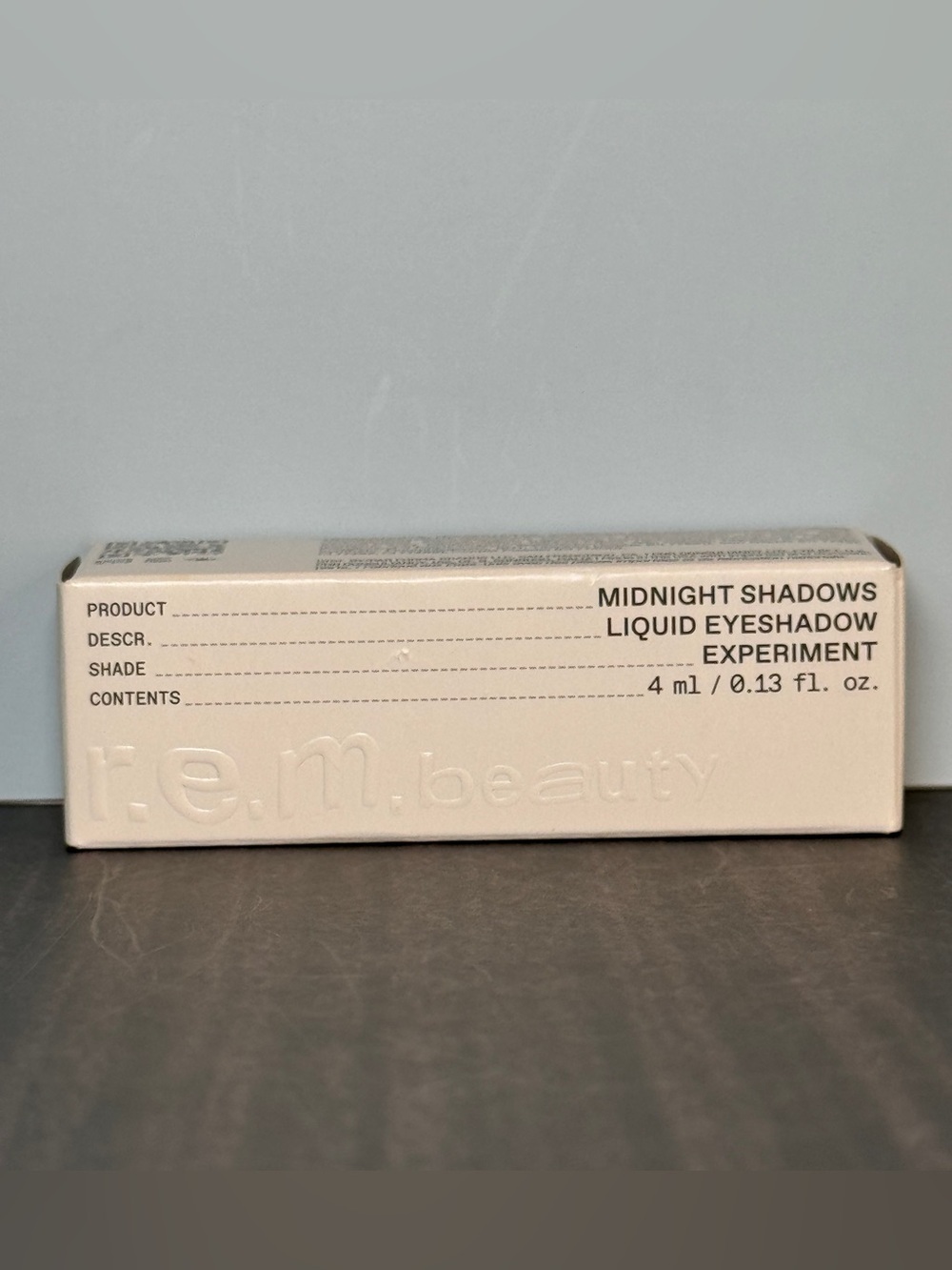 r.e.m. beauty Midnight Shadows Lustrous Liquid Eyeshadow (Experiment)